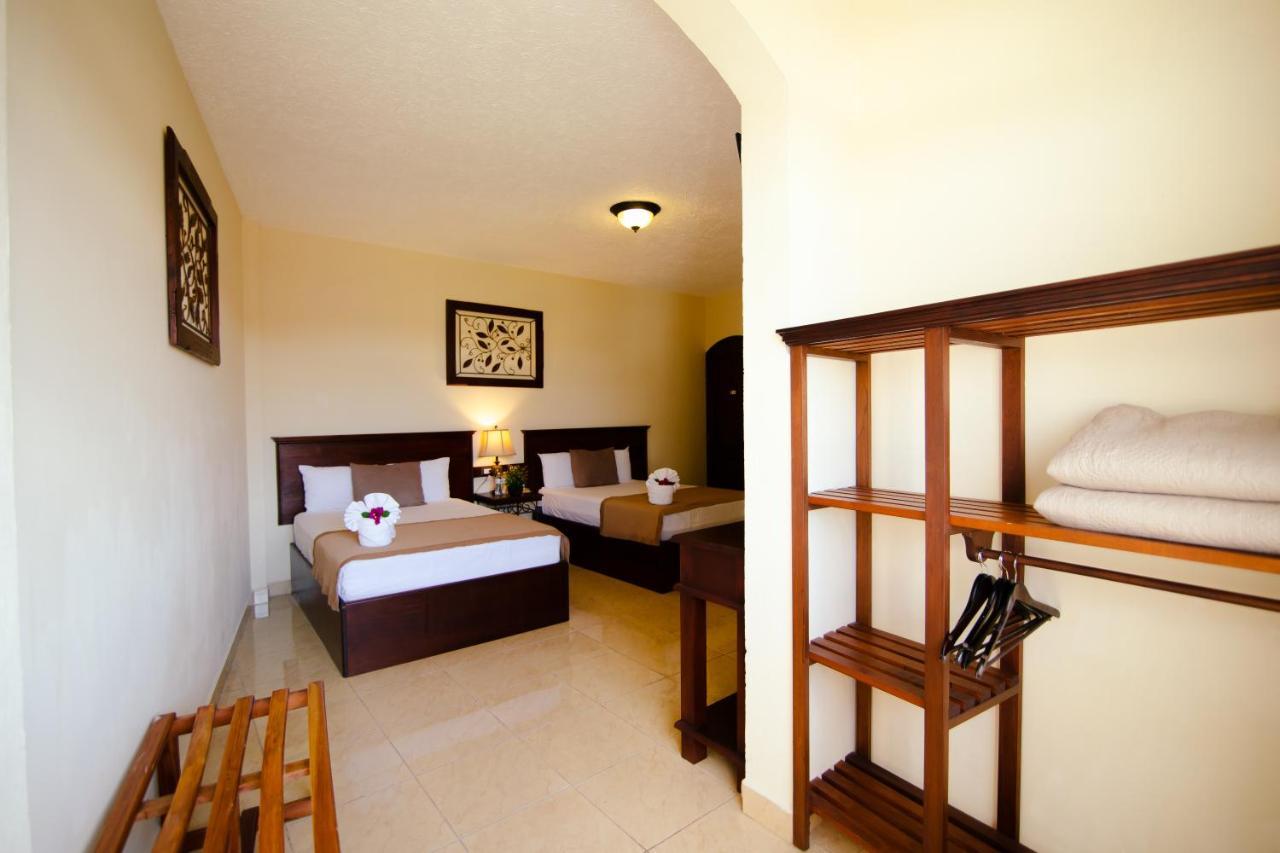 Hotel Quinta Maya Flores Extérieur photo