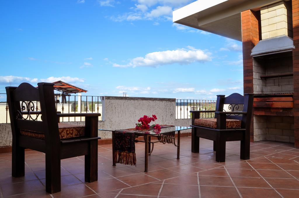 Hotel Quinta Maya Flores Extérieur photo