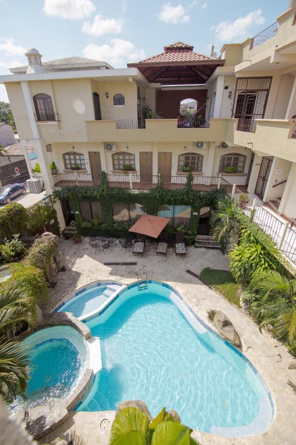 Hotel Quinta Maya Flores Extérieur photo