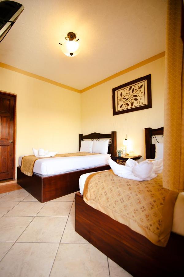 Hotel Quinta Maya Flores Extérieur photo