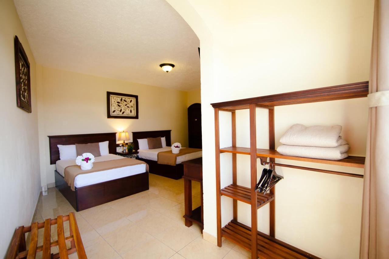 Hotel Quinta Maya Flores Extérieur photo